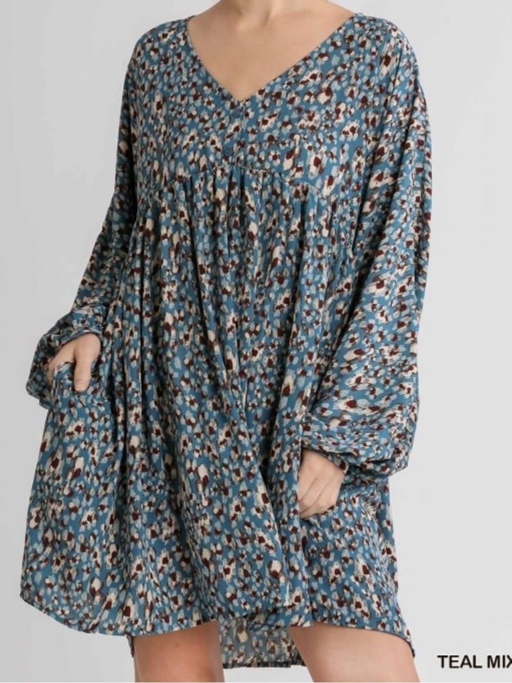 Umgee Long Sleeve Animal Print Babydoll Dress Size Medium NEW V-Neck Flowy Fall